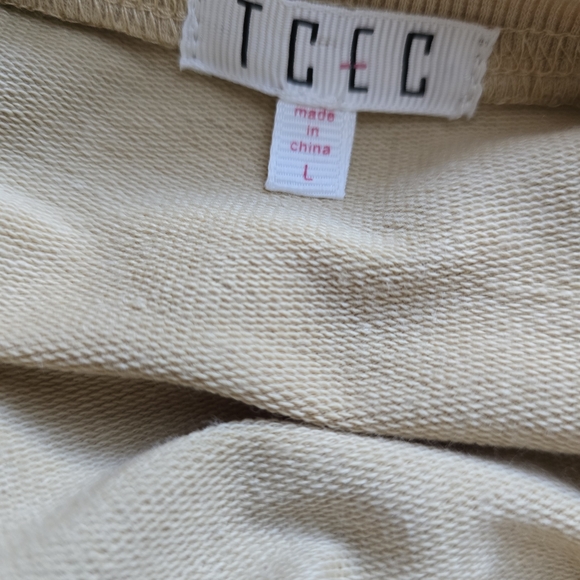 TCEC Beige Puff Sleeve Sweatshirt - Picture 4 of 4